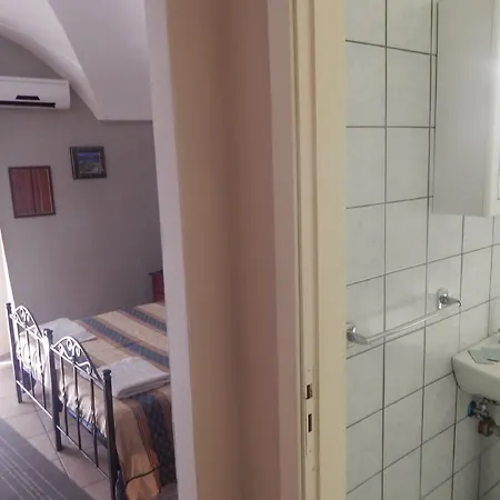 Albatro Guest house 2*